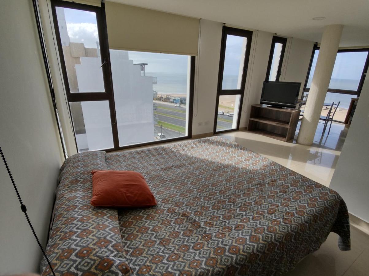 Frente Al Mar Charlone Apartamento *